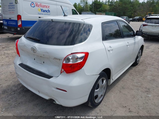 12667211 :رقم المزاد ، 2T1KU4EE3EC131283 vin ، 2014 Toyota Matrix Wagon مزاد بيع