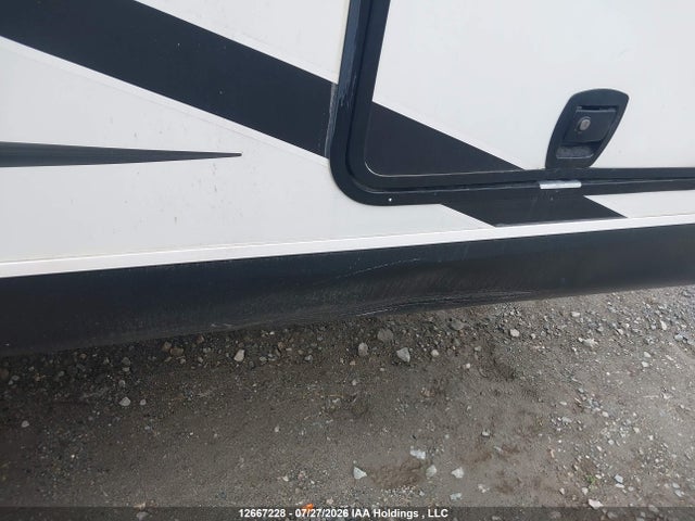 12667228 :رقم المزاد ، 1UJBJ0BS6M14A0516 vin ، 2021 Jayco White Hawk مزاد بيع