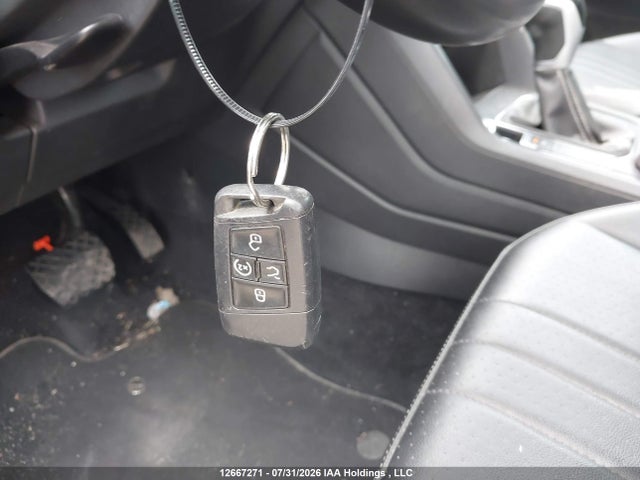3VV2B7AX8NM052361 Volkswagen TIGUAN SE