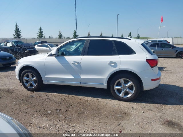 2015 Audi Q5 2.0t Komfort მანქანა იყიდება აუქციონზე, vin: WA1CFCFP3FA096690, აუქციონის ნომერი: 12667284