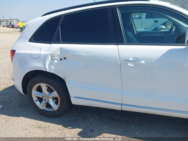 2015 Audi Q5 2.0t Komfort მანქანა იყიდება აუქციონზე, vin: WA1CFCFP3FA096690, აუქციონის ნომერი: 12667284