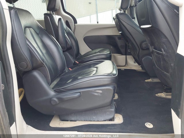 Chrysler Pacifica Hybrid Limited 2020 2C4RC1N75LR251973 Image 8