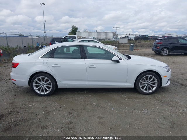 2017 Audi A4 Progressiv მანქანა იყიდება აუქციონზე, vin: WAUBNAF42HN009823, აუქციონის ნომერი: 12667296