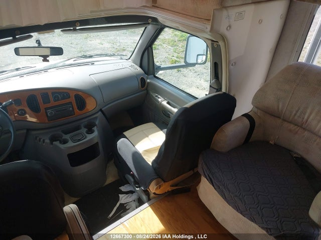 Auction sale of the 2000 Ford E-450 Cutaway Standard, vin: 1FDXE45SXYHA07323, lot number: 12667300