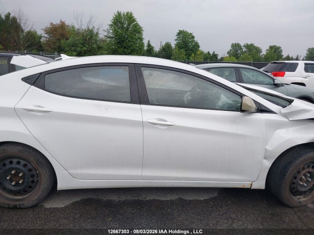Hyundai ELANTRA GL 2015 5NPDH4AE1FH559435 Image 13