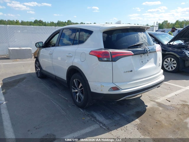 Toyota RAV4 SE 2017 2T3JFREV2HW636115 Image 3