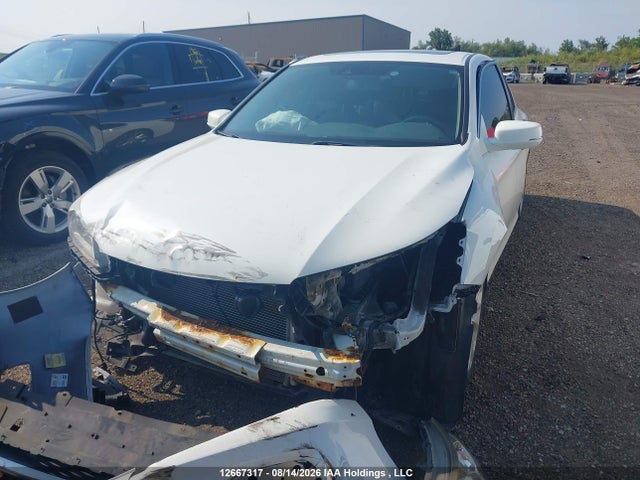 Honda Accord Touring 2015 1HGCR2F96FA804182 Image 2