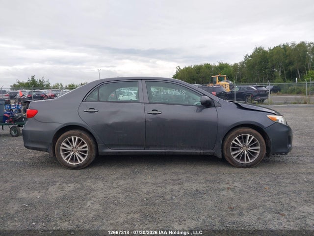 12667318 :رقم المزاد ، 2T1BU4EEXDC080900 vin ، 2013 Toyota Corolla Ce مزاد بيع