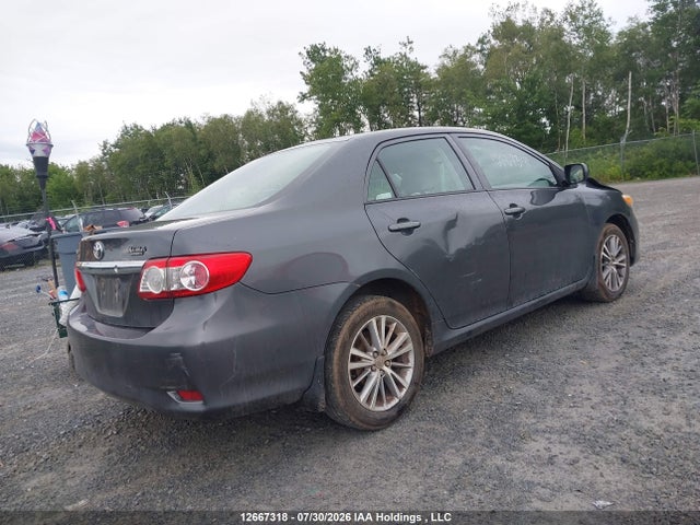 12667318 :رقم المزاد ، 2T1BU4EEXDC080900 vin ، 2013 Toyota Corolla Ce مزاد بيع