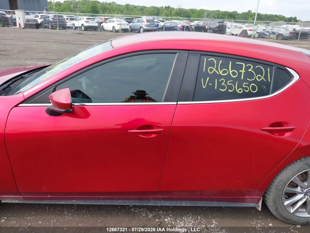 12667321 :رقم المزاد ، JM1BPAK78K1135650 vin ، 2019 Mazda 3 Sport مزاد بيع