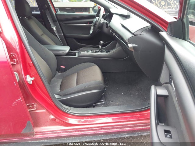 12667321 :رقم المزاد ، JM1BPAK78K1135650 vin ، 2019 Mazda 3 Sport مزاد بيع