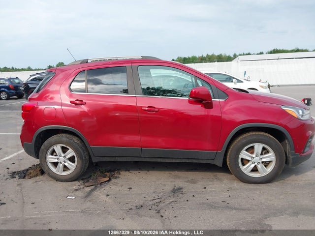 3GNCJPSB5KL176203 Chevrolet Trax
