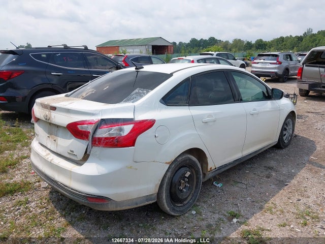 Ford Focus 2014 1FADP3F21EL220847 Image 4