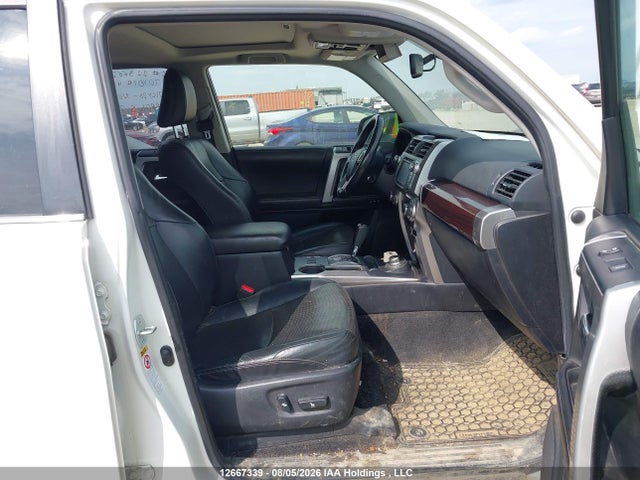 Продажа на аукционе авто 2016 Toyota 4runner Sr5 Prem/ltdl/trail/trd, vin: JTEBU5JR6G5282886, номер лота: 12667339