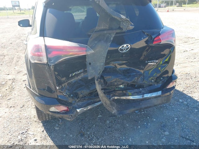 2018 Toyota Rav4 Limited/se/platinum მანქანა იყიდება აუქციონზე, vin: 2T3DFREV6JW718688, აუქციონის ნომერი: 12667374