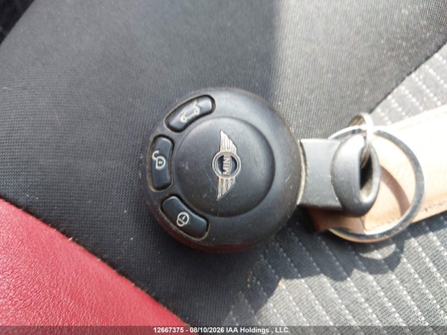 2010 Mini Cooper S მანქანა იყიდება აუქციონზე, vin: WMWMF7C51ATX41948, აუქციონის ნომერი: 12667375