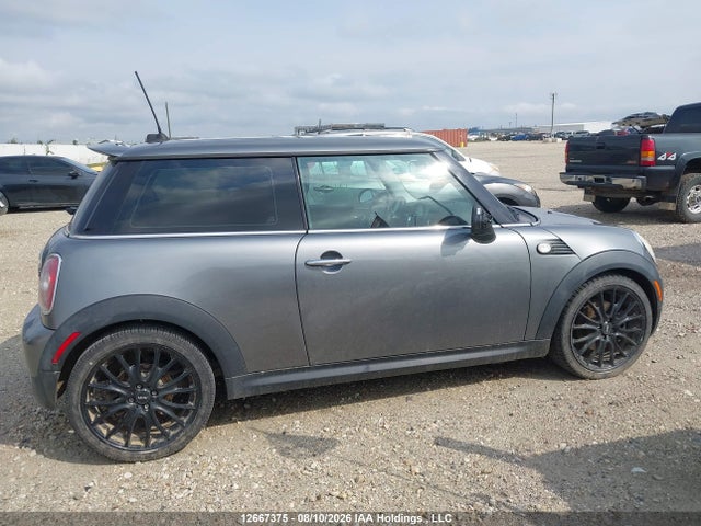 2010 Mini Cooper S მანქანა იყიდება აუქციონზე, vin: WMWMF7C51ATX41948, აუქციონის ნომერი: 12667375
