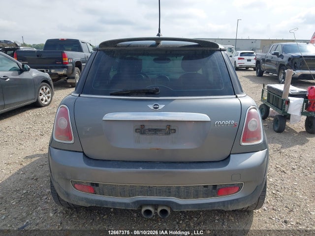 2010 Mini Cooper S მანქანა იყიდება აუქციონზე, vin: WMWMF7C51ATX41948, აუქციონის ნომერი: 12667375