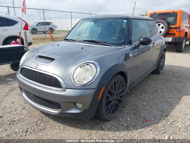 2010 Mini Cooper S მანქანა იყიდება აუქციონზე, vin: WMWMF7C51ATX41948, აუქციონის ნომერი: 12667375