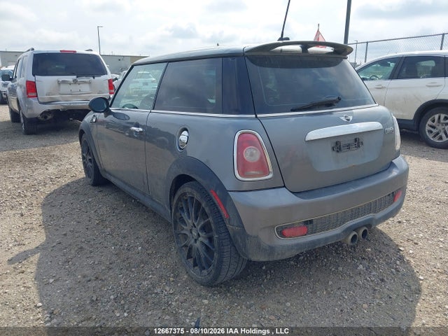 2010 Mini Cooper S მანქანა იყიდება აუქციონზე, vin: WMWMF7C51ATX41948, აუქციონის ნომერი: 12667375