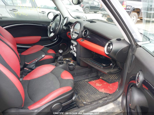 2010 Mini Cooper S მანქანა იყიდება აუქციონზე, vin: WMWMF7C51ATX41948, აუქციონის ნომერი: 12667375