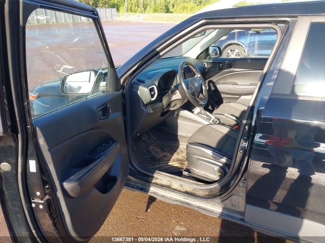 KMHRC8A32NU136809 Hyundai Venue Ultimate With Black Interior