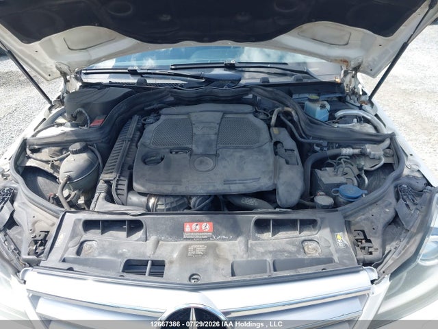 12667386 :رقم المزاد ، WDDGF8JB9DA830235 vin ، 2013 Mercedes-benz C 350 4matic مزاد بيع
