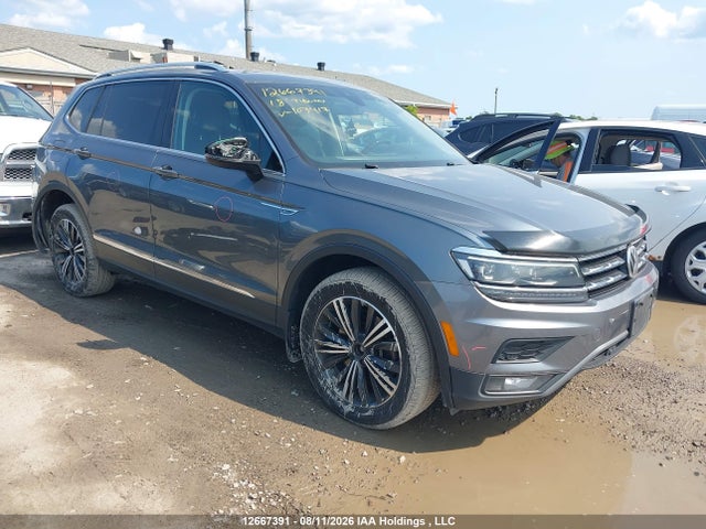 Volkswagen Tiguan Highline 2018 3VV4B7AX9JM103417 головне зображення
