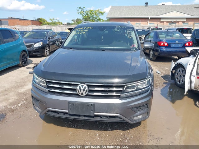 3VV4B7AX9JM103417 Volkswagen Tiguan Highline