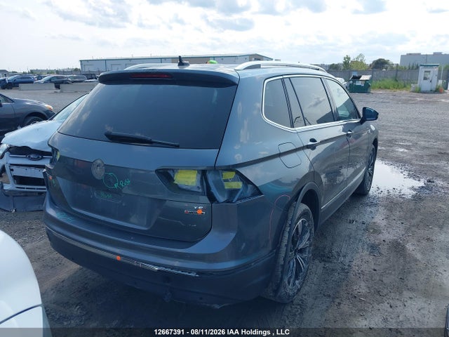 3VV4B7AX9JM103417 Volkswagen Tiguan Highline