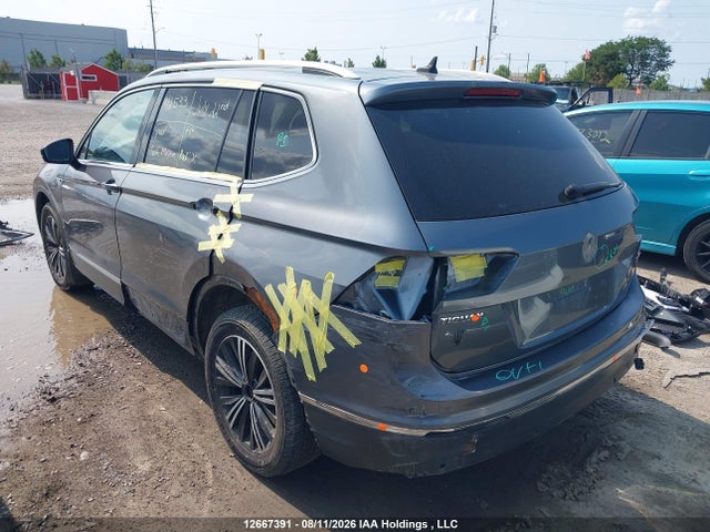 3VV4B7AX9JM103417 Volkswagen Tiguan Highline