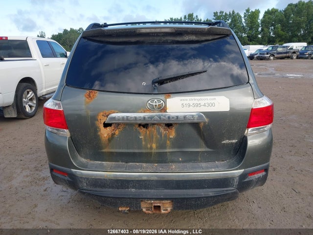 12667403 :رقم المزاد ، 5TDBK3EHXBS042212 vin ، 2011 Toyota Highlander مزاد بيع