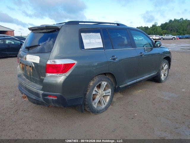 12667403 :رقم المزاد ، 5TDBK3EHXBS042212 vin ، 2011 Toyota Highlander مزاد بيع