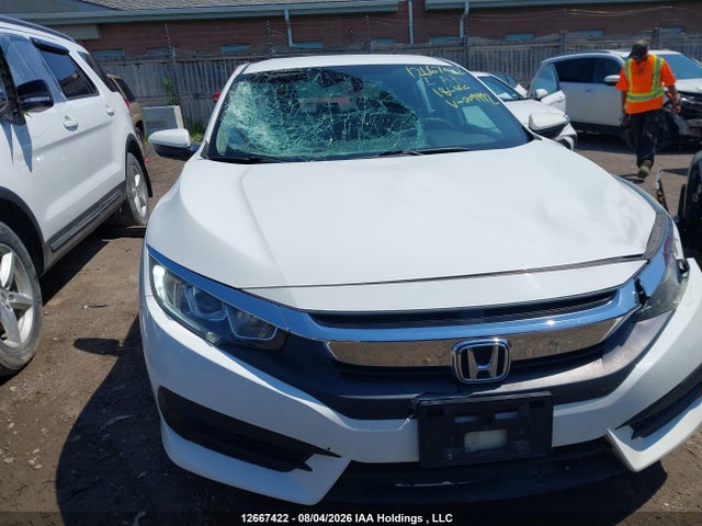Honda Civic Lx 2018 2HGFC2F52JH009992 Image 12