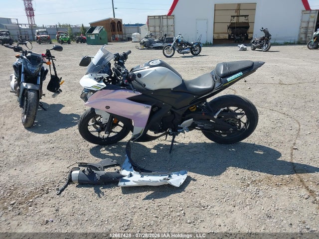 Yamaha Yzfr3 A 2017 MH3RH15N5HK001088 Image 22