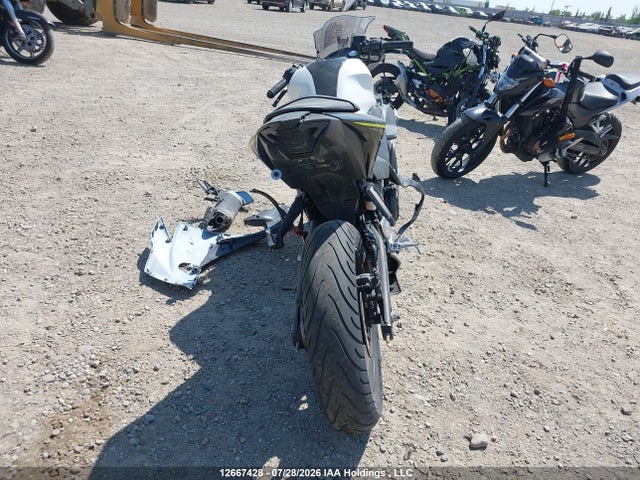 Yamaha Yzfr3 A 2017 MH3RH15N5HK001088 Image 6