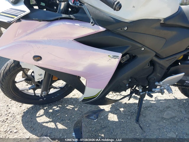Yamaha Yzfr3 A 2017 MH3RH15N5HK001088 Image 9
