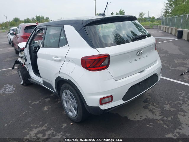 Hyundai Venue Essential W/two-tone 2025 KMHRB8A33SU394531 Image 3