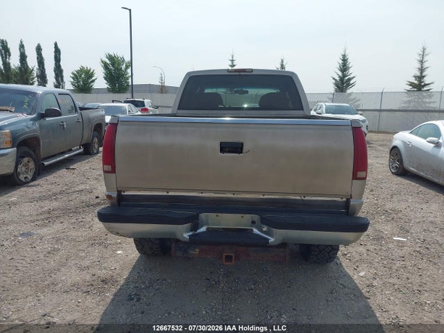 12667532 :رقم المزاد ، 1GTGK23R5XF082362 vin ، 1999 Gmc K2500 Sl/sle مزاد بيع