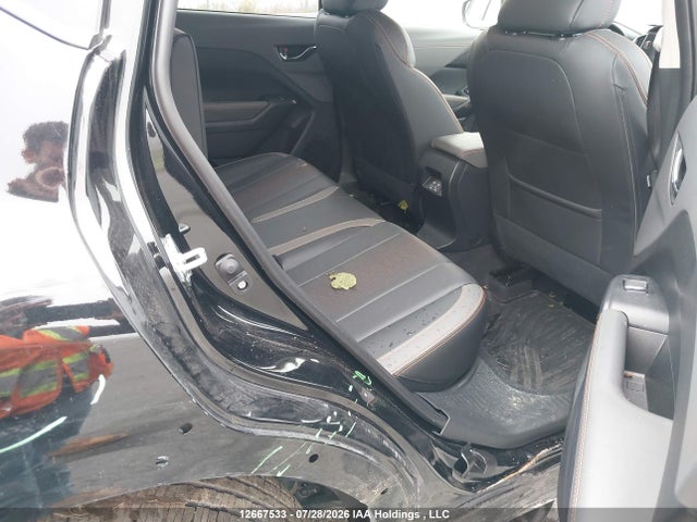 JF2GUHNC2T8223717 Subaru Crosstrek Limited