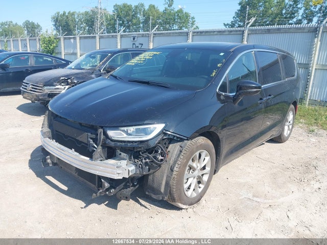 Chrysler Pacifica Limited 2026 2C4RC1GG2TR226719 Image 2
