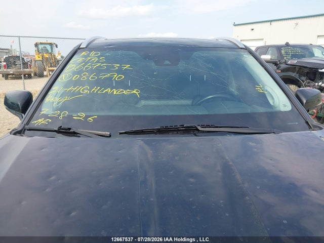 5TDFZRBH7MS086790 Toyota Highlander Platinum