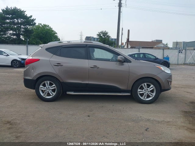 2013 Hyundai Tucson Gls/limited მანქანა იყიდება აუქციონზე, vin: KM8JUCAC6DU715720, აუქციონის ნომერი: 12667539