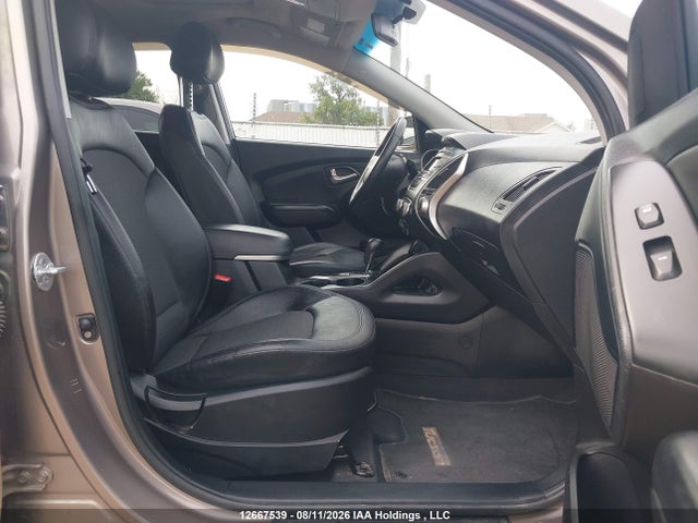 2013 Hyundai Tucson Gls/limited მანქანა იყიდება აუქციონზე, vin: KM8JUCAC6DU715720, აუქციონის ნომერი: 12667539