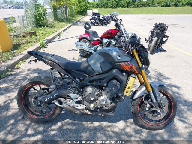 Yamaha FZ09 2015 JYARN33N1FA001075 Image 13