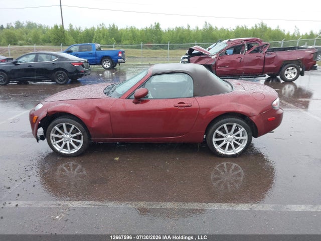 12667596 :رقم المزاد ، JM1NC25F070135687 vin ، 2007 Mazda Mx-5 Miata مزاد بيع