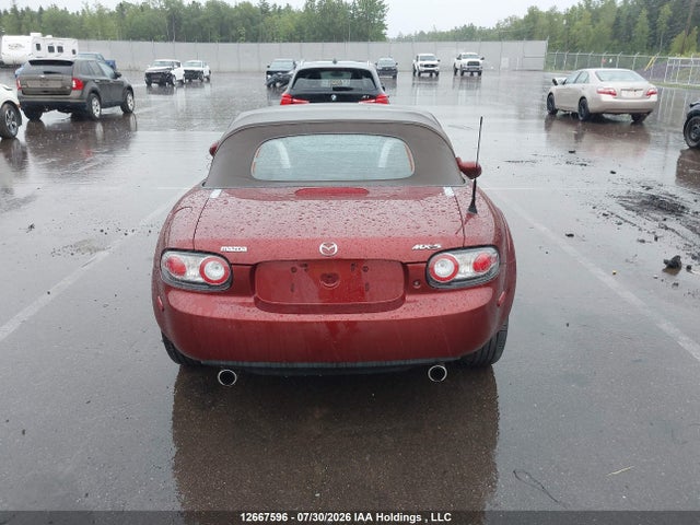 12667596 :رقم المزاد ، JM1NC25F070135687 vin ، 2007 Mazda Mx-5 Miata مزاد بيع