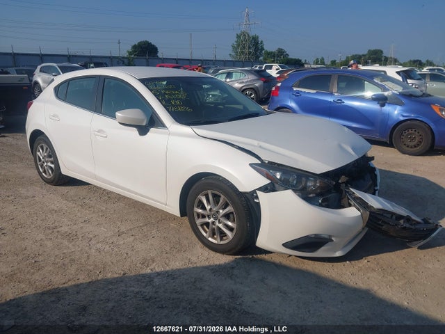 2015 3MZBM1L75FM151382 main image