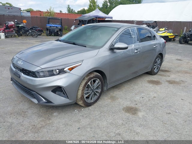 KIA Forte 2023 3KPF34AD9PE570820 Image 2
