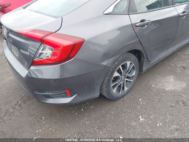 Honda Civic Lx 2018 2HGFC2F56JH007890 Image 22